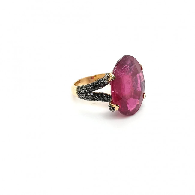 Anel de Rubelita com Brilhantes Black